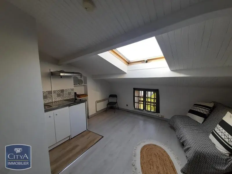 Photo 1 Appartement 1 pièce 13.77m²