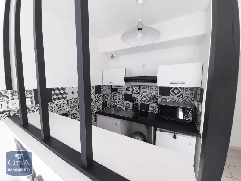 Photo 1 Appartement 1 pièce 32.29m²