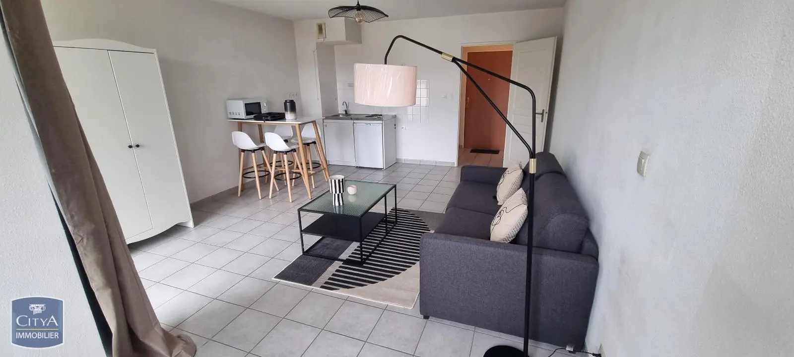 Photo 2 Appartement 1 pièce 29.86m²