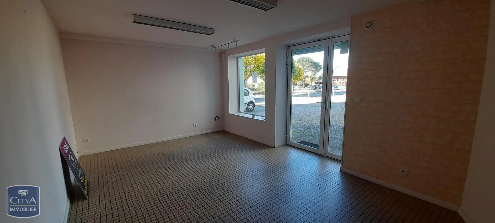 Photo 5 pour Local Commercial 28.4m² Photo 5 Local Commercial 28.4m²