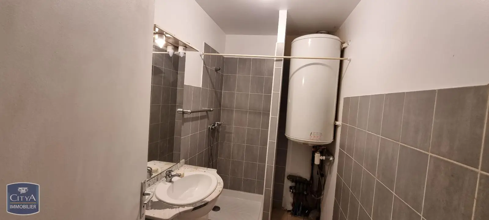 Photo 2 Appartement 1 pièce 28m²