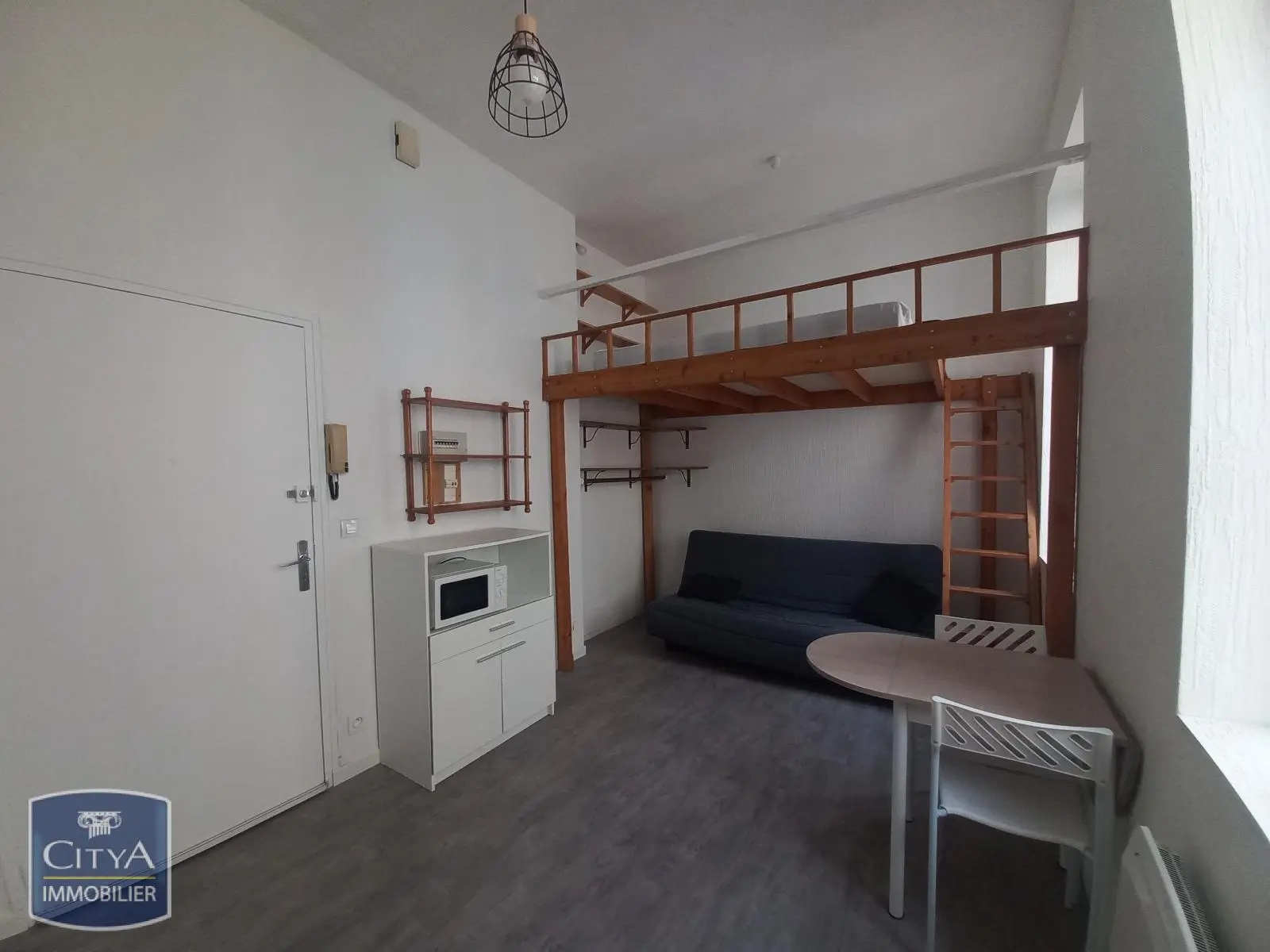 Photo 2 Appartement 1 pièce 17.65m²