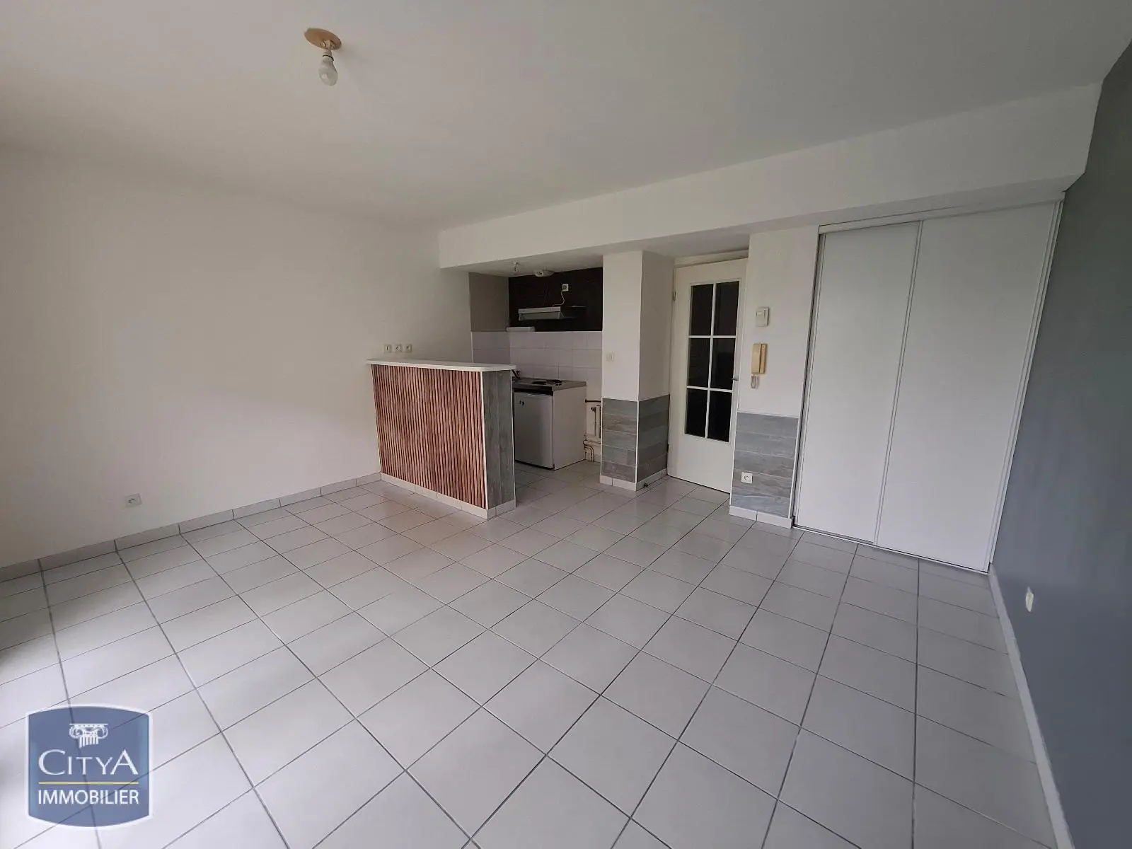 Photo 3 Appartement 1 pièce 27.67m²