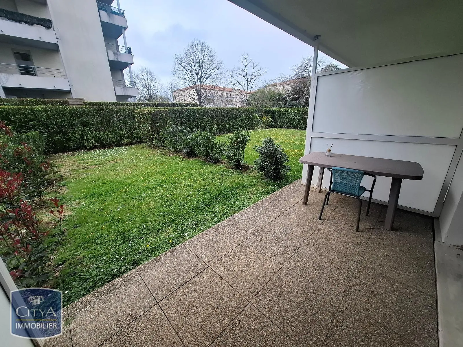 Photo 2 Appartement 1 pièce 27.67m²