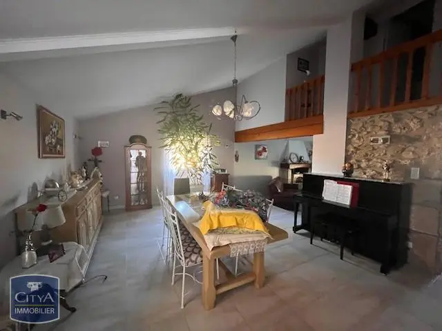 Photo 1 Maison 5 pièces 167.15m²