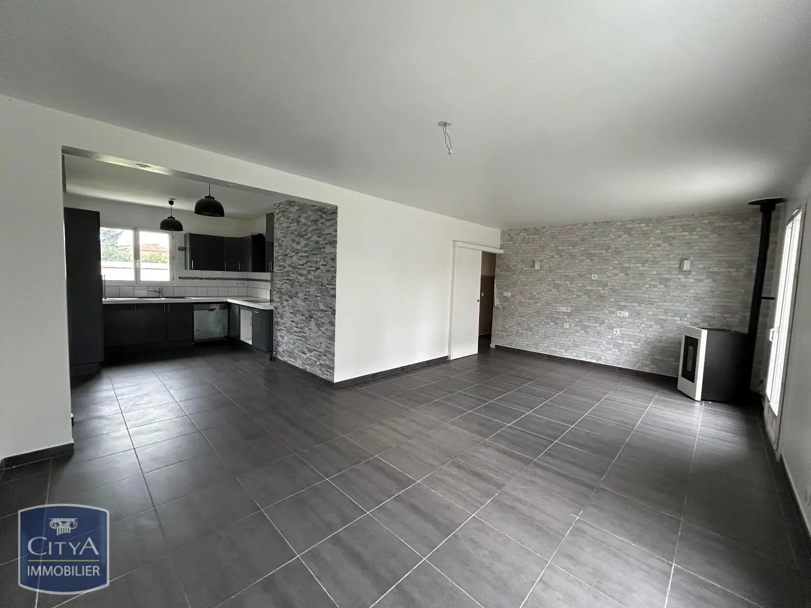Photo 1 Maison 4 pièces 102.75m²