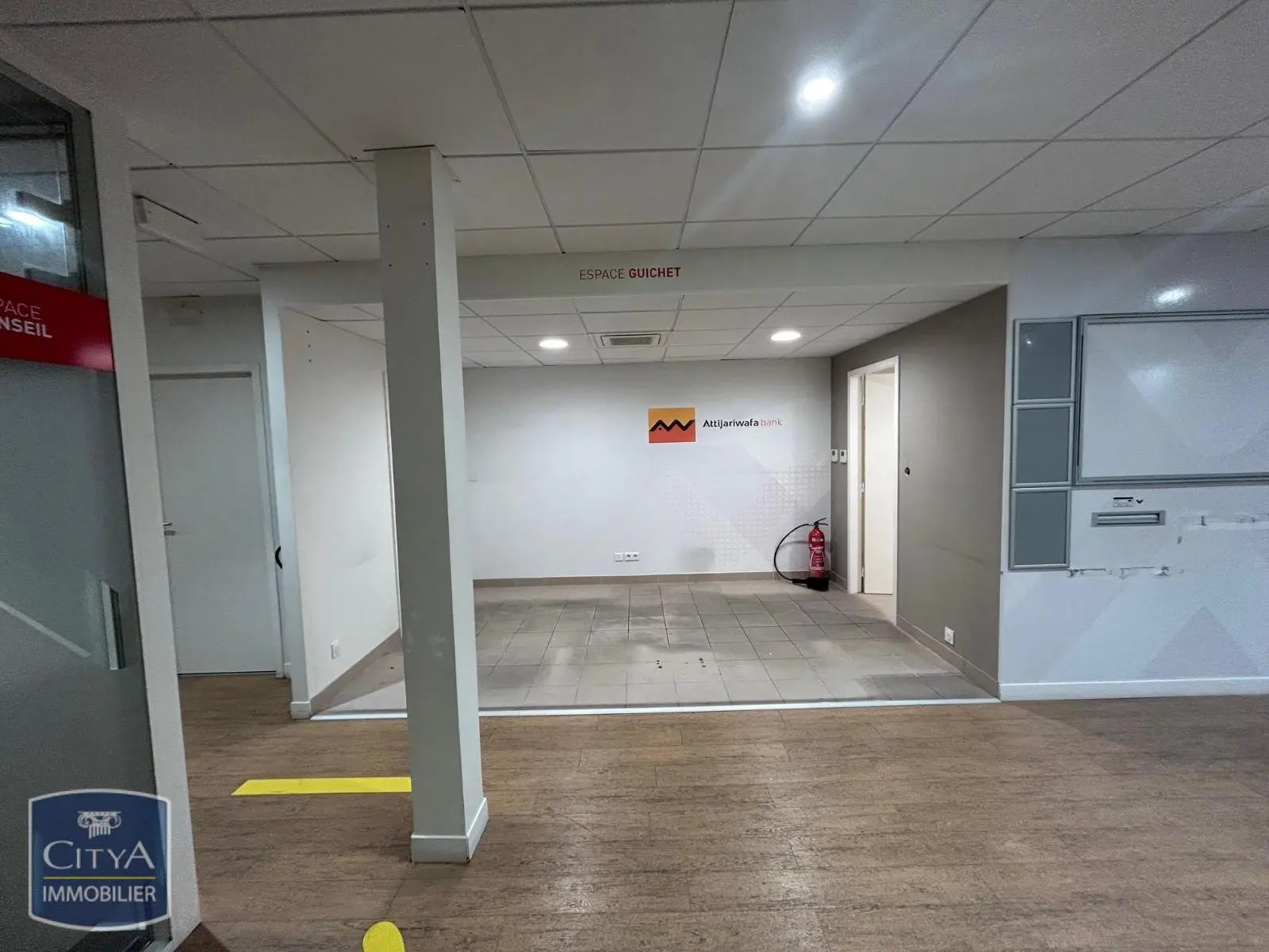 Photo 5 Local Commercial 105m²