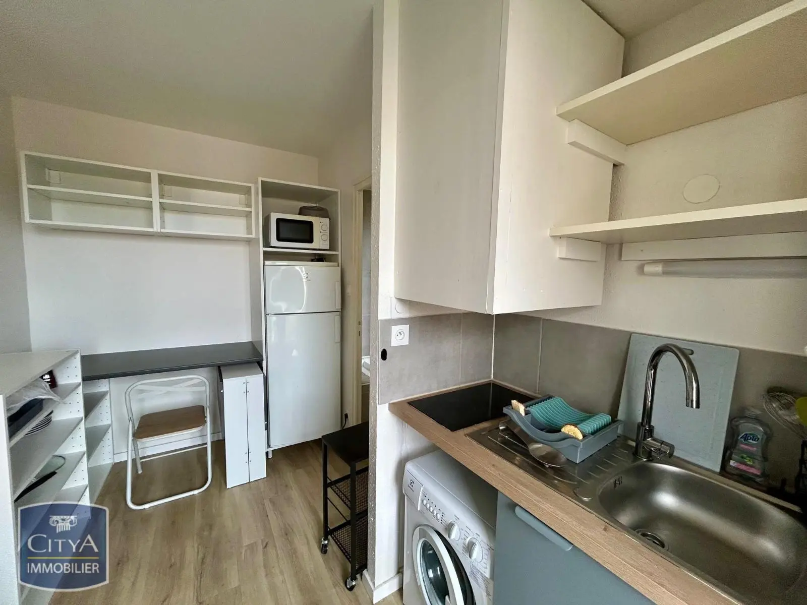 Photo 2 Appartement 1 pièce 14.53m²