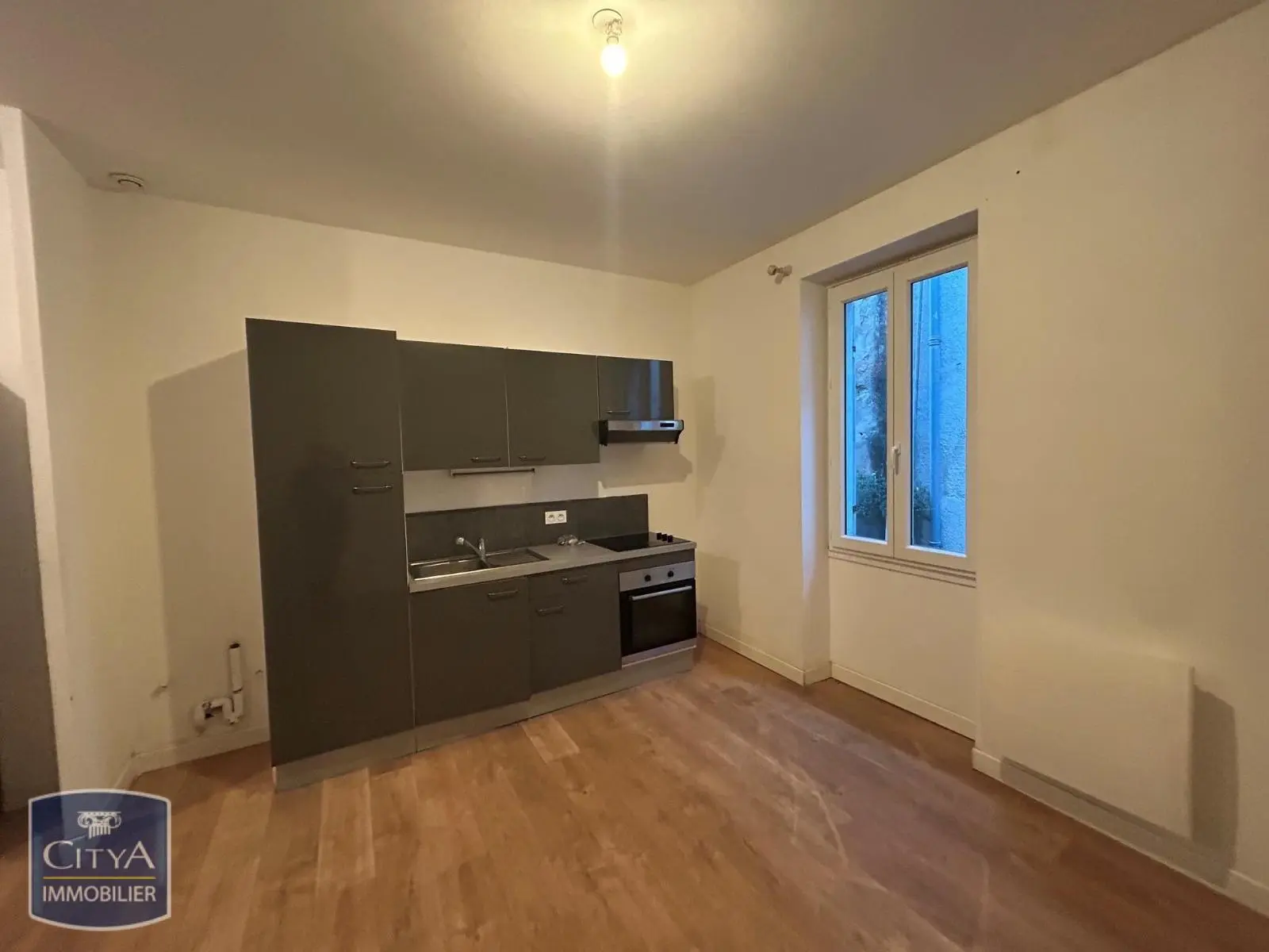 Photo 2 Appartement 1 pièce 29.67m²