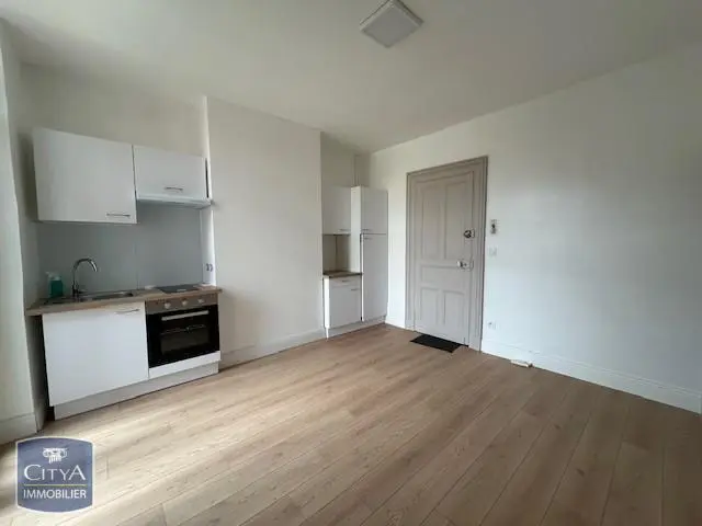 Photo 2 Appartement 1 pièce 25.68m²