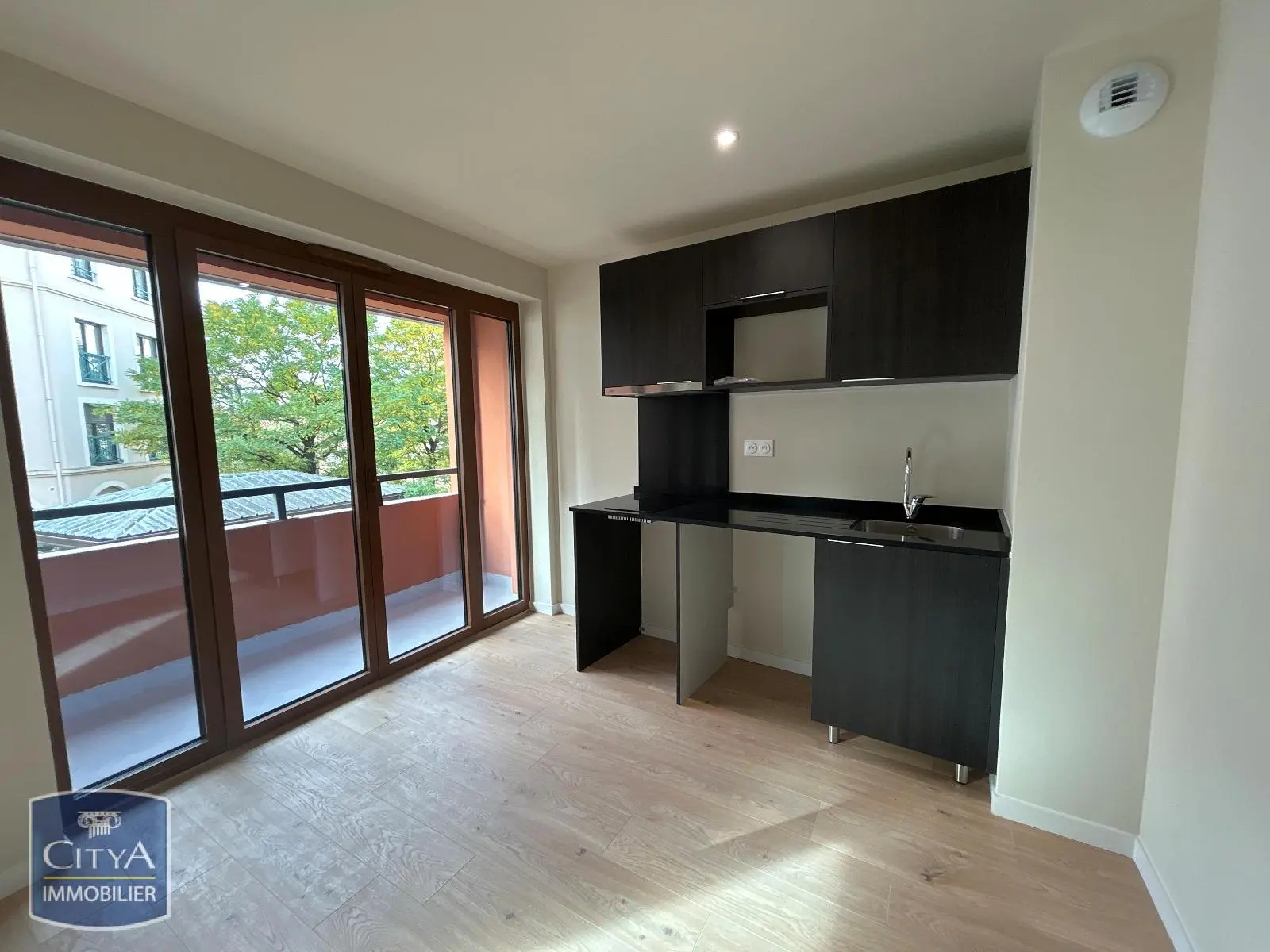 Photo 3 Appartement 1 pièce 30.65m²