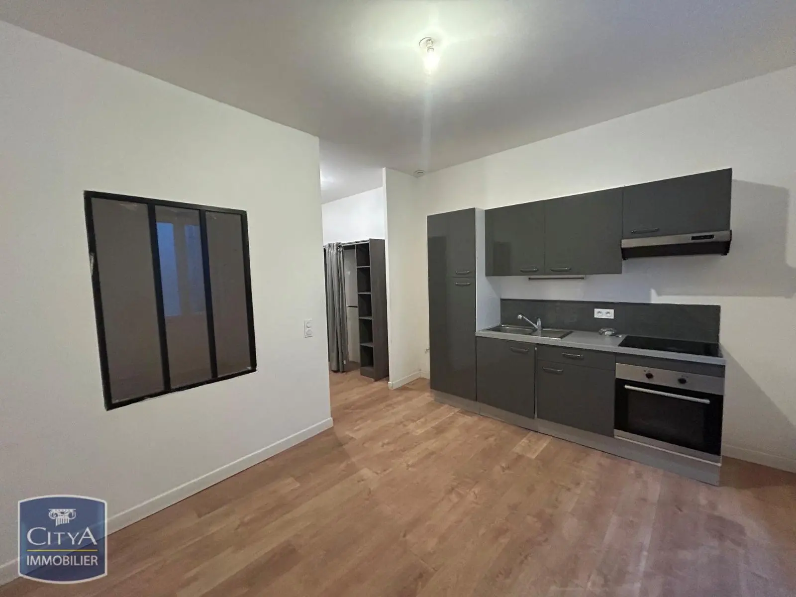 Photo 1 Appartement 1 pièce 29.67m²