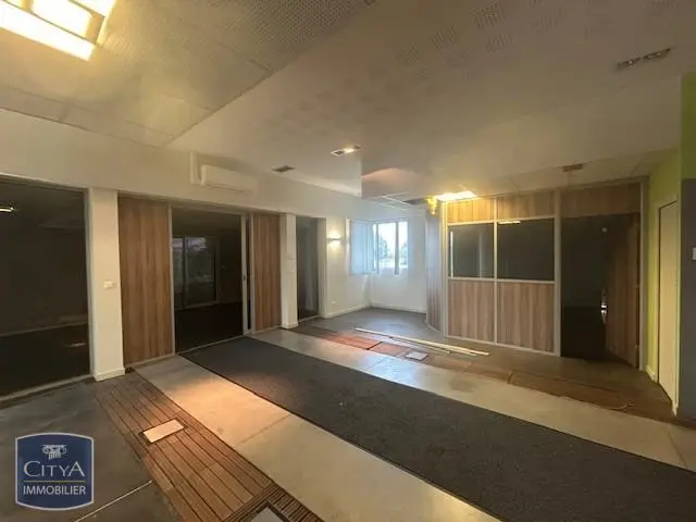 Photo 3 Local Professionnel