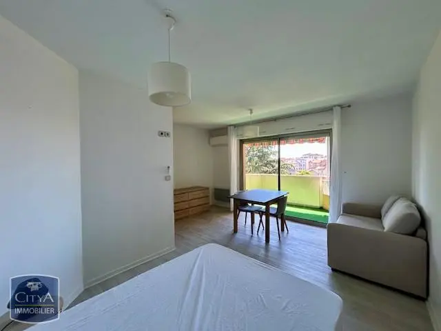 Photo 4 Appartement 1 pièce 28m²
