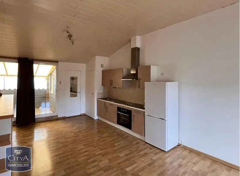 Photo 1 Appartement 1 pièce 31.1m²