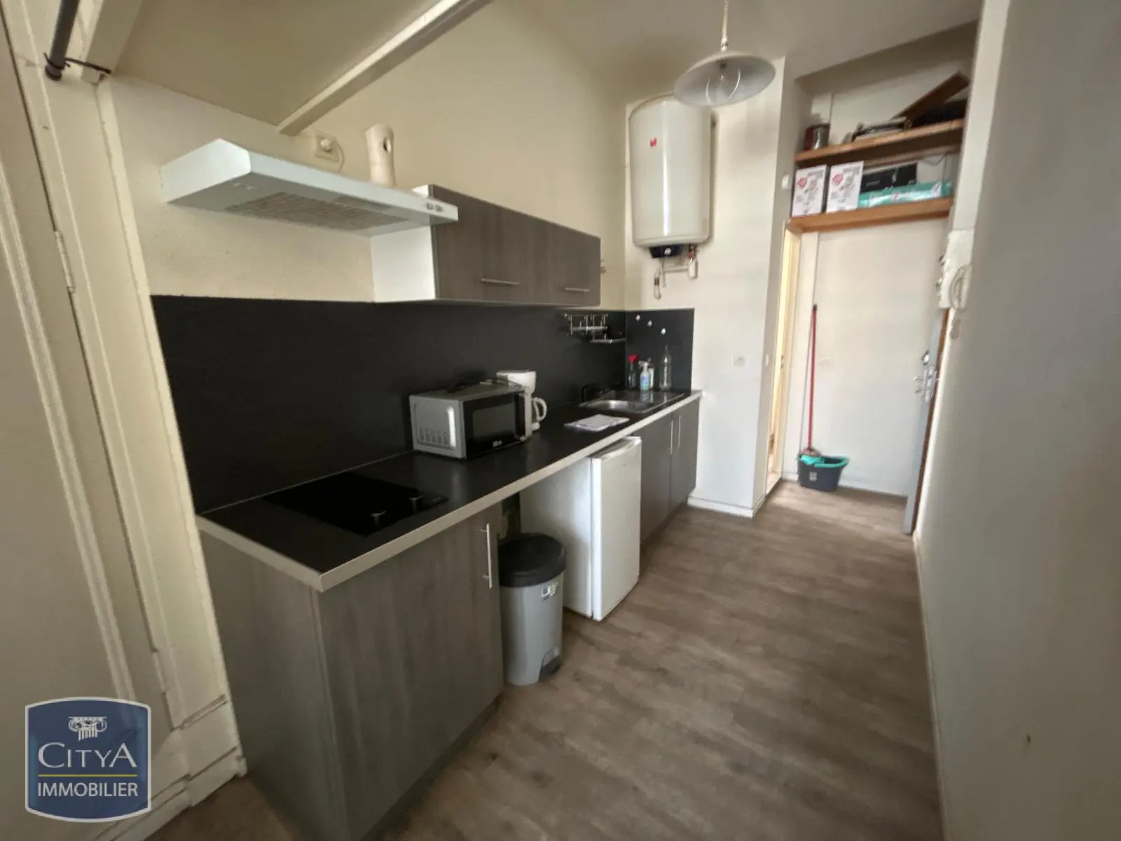 Photo 2 Appartement 1 pièce 24.2m²