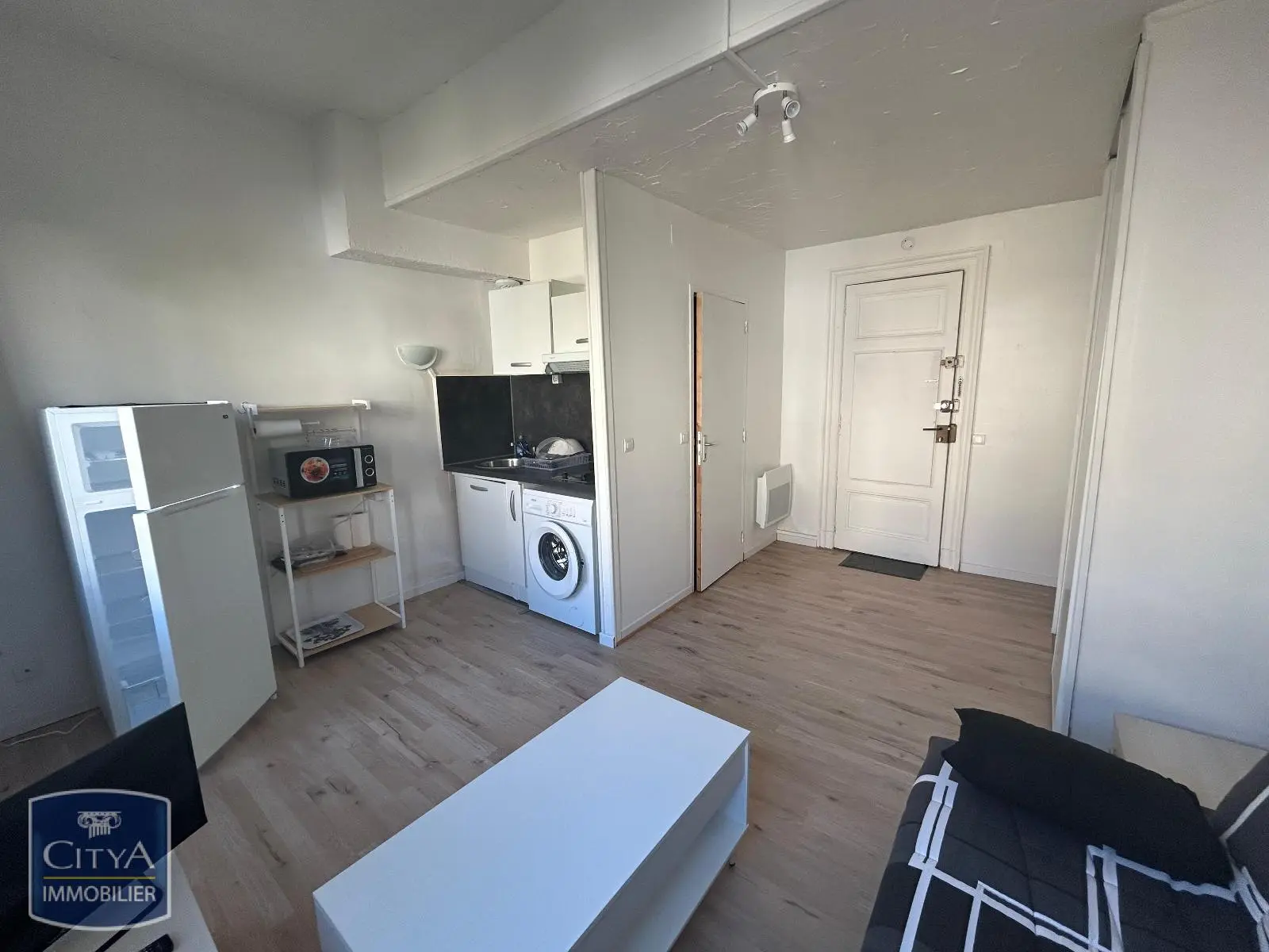 Photo 7 Appartement 1 pièce 19.72m²
