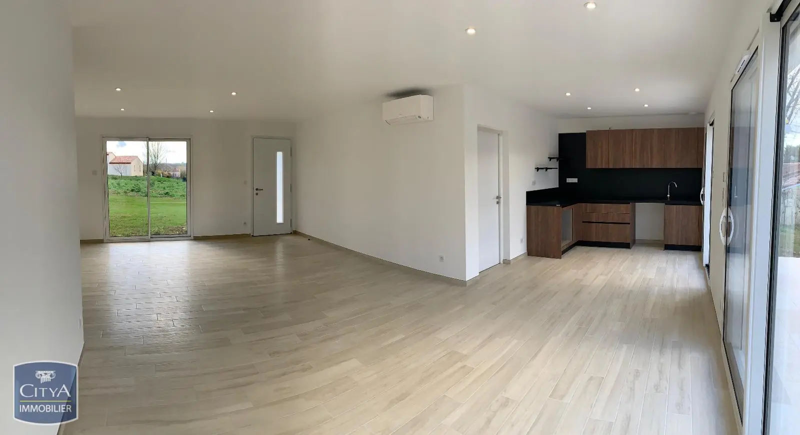 Photo 1 Maison 4 pièces 91.1m²