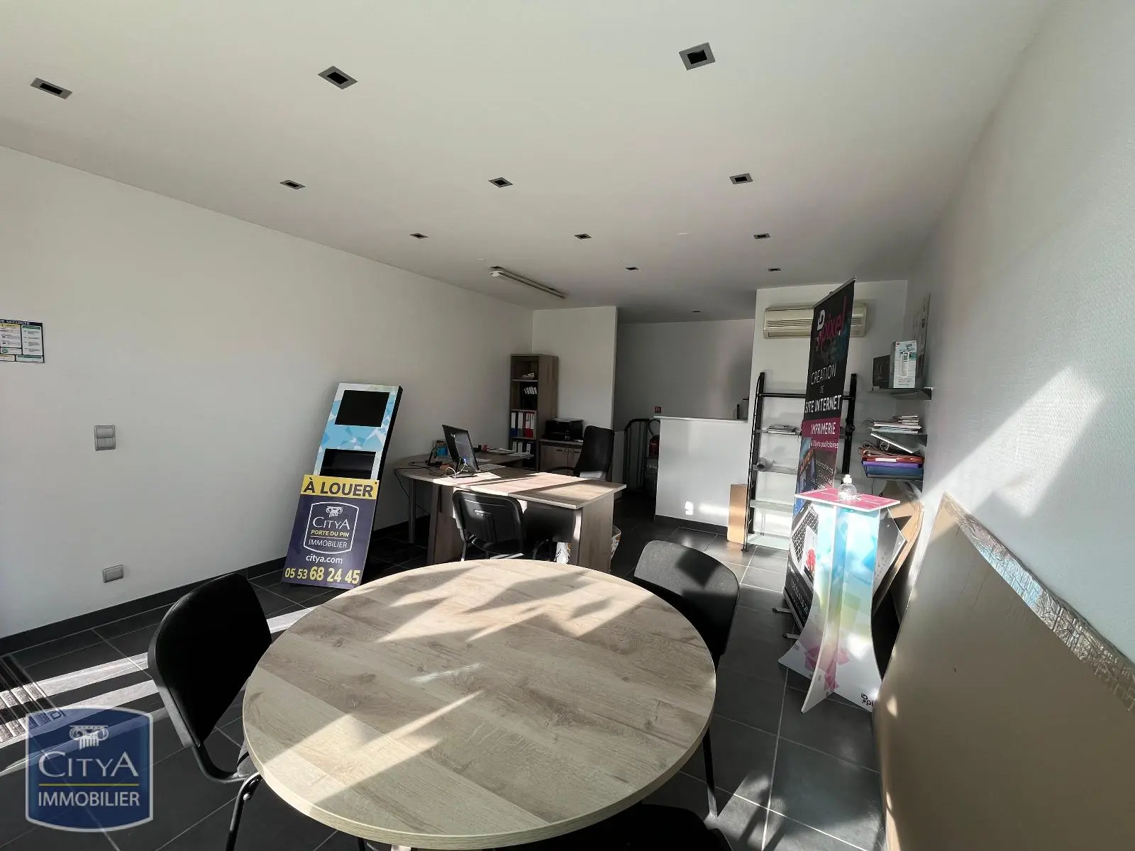 Photo 3 Local Commercial