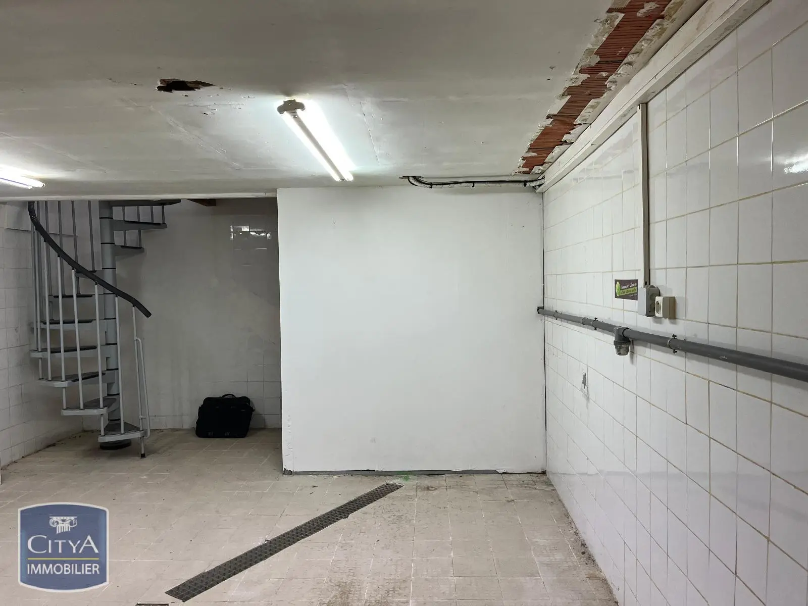 Photo 7 Local Commercial