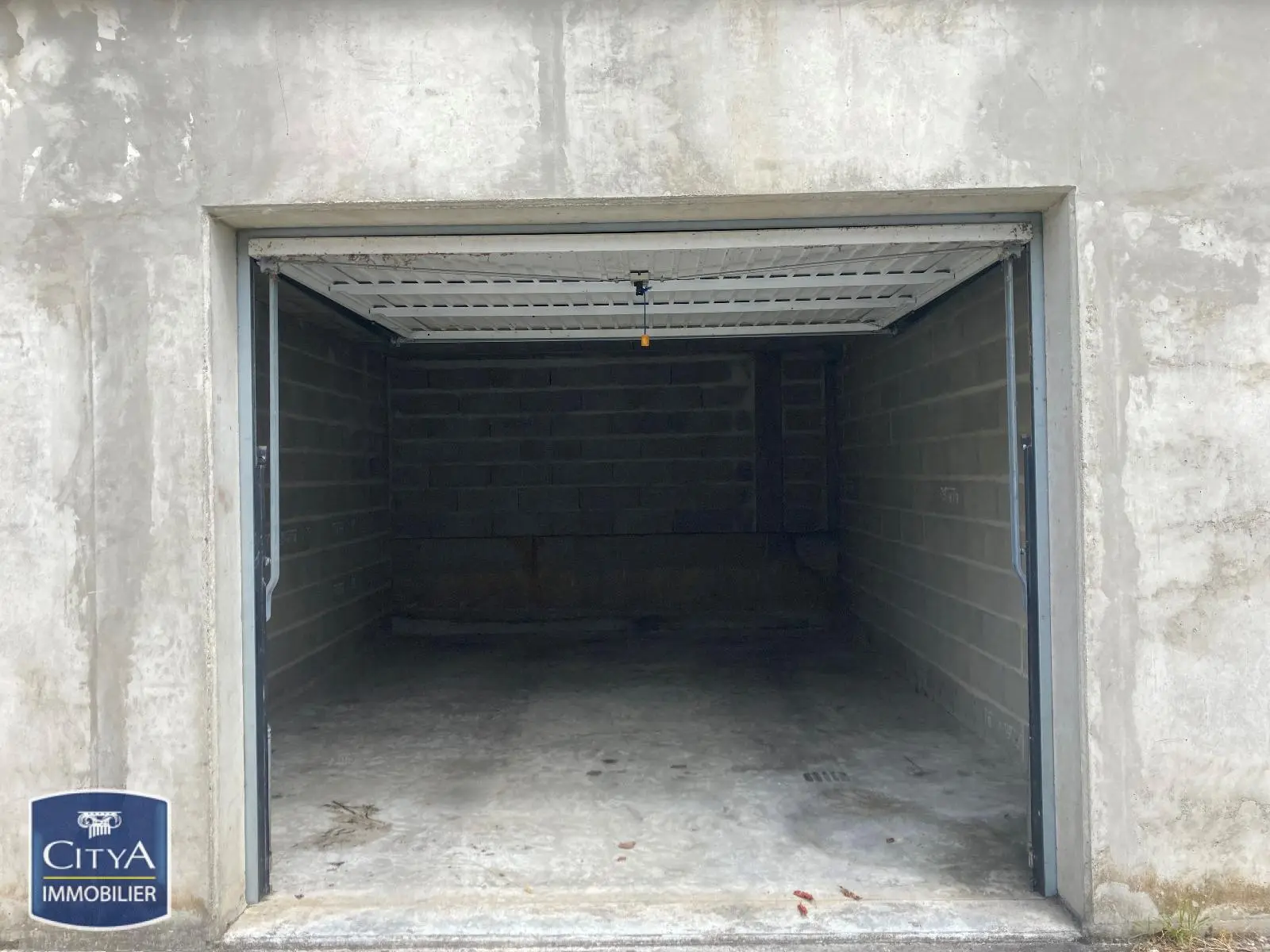 Photo 2 Parking 15m²