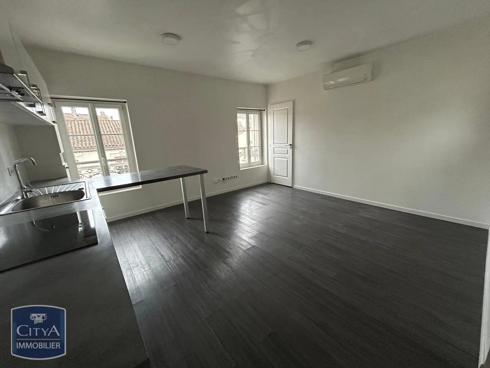 Photo 3 Appartement 1 pièce 31.93m²