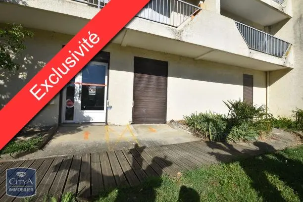 Photo 1 Local Professionnel 85m²