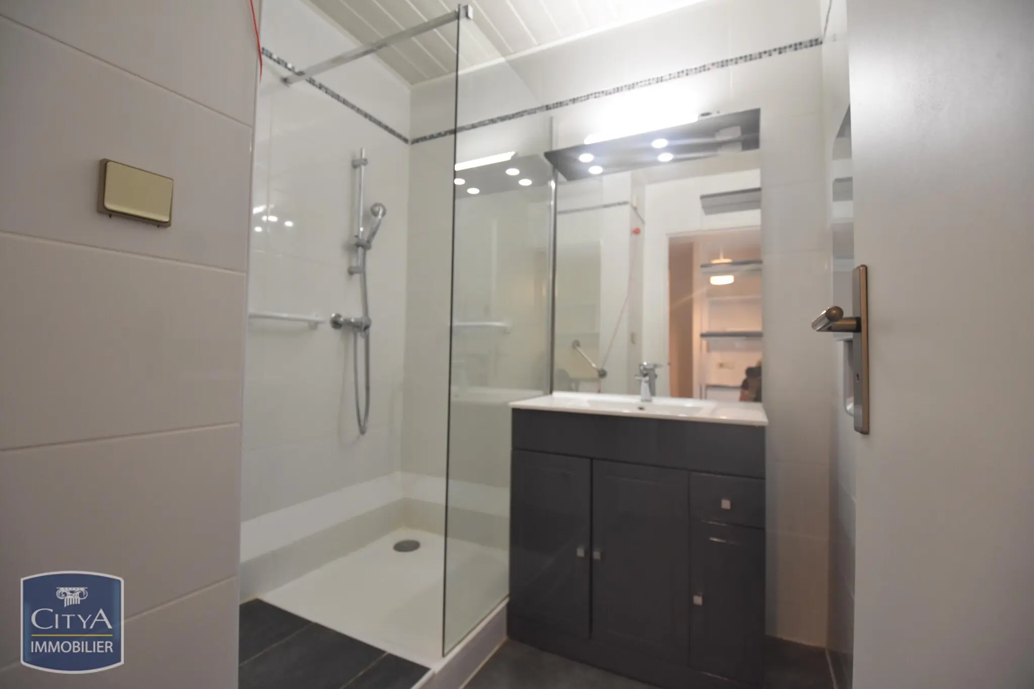Photo 6 Appartement 1 pièce 28m²