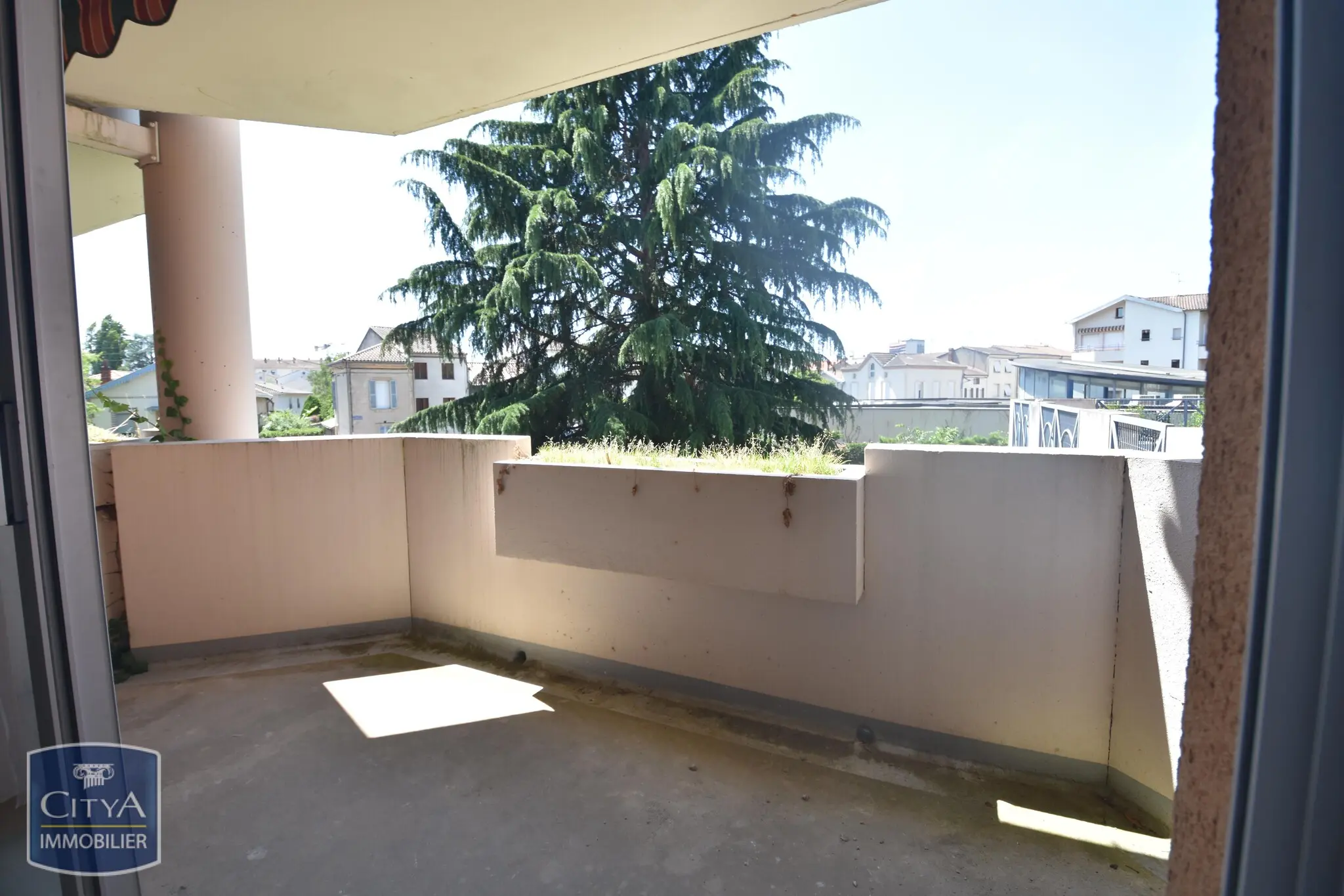 Photo 2 Appartement 1 pièce 28m²