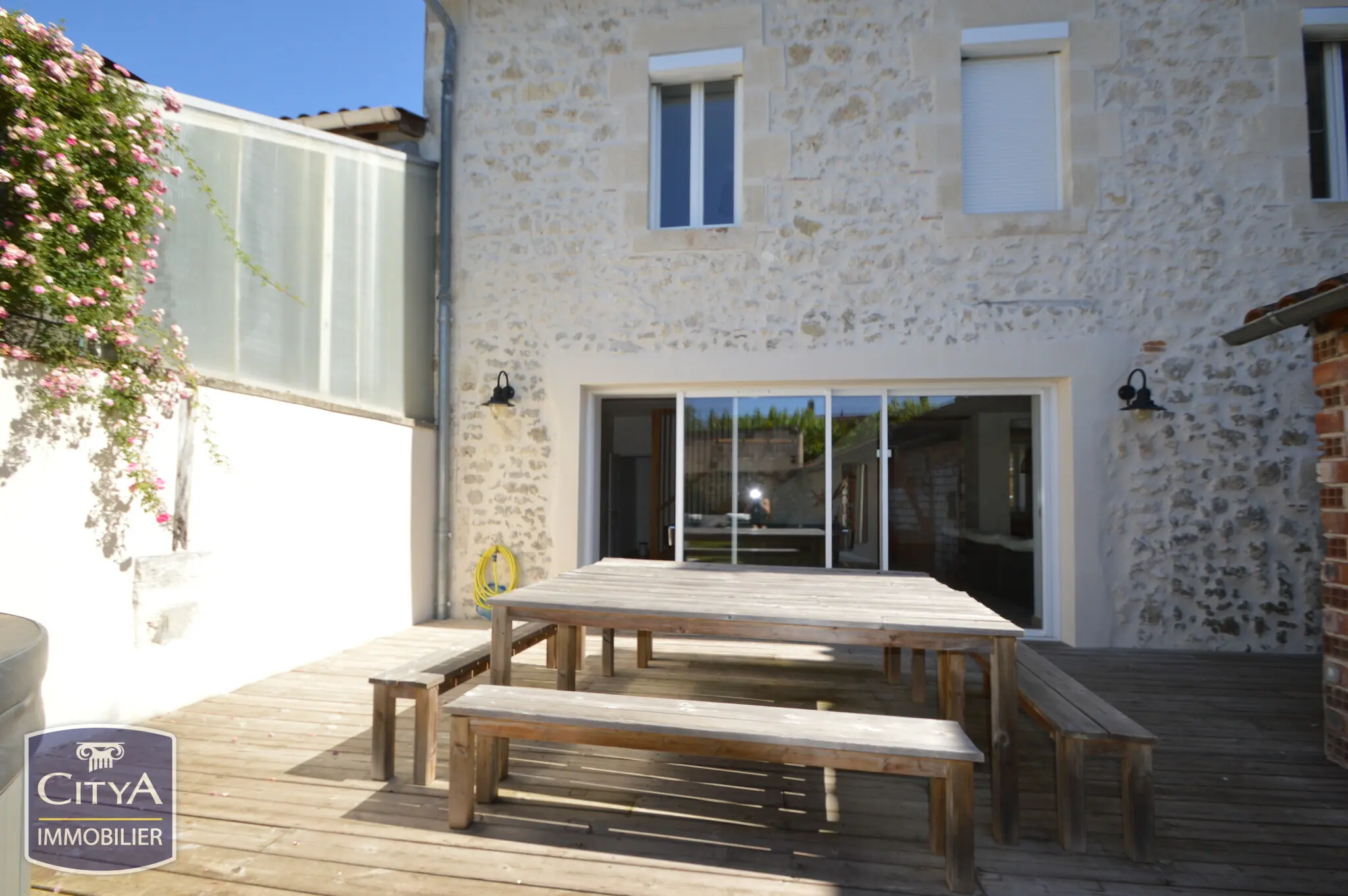 Photo 1 Maison 5 pièces 152m²