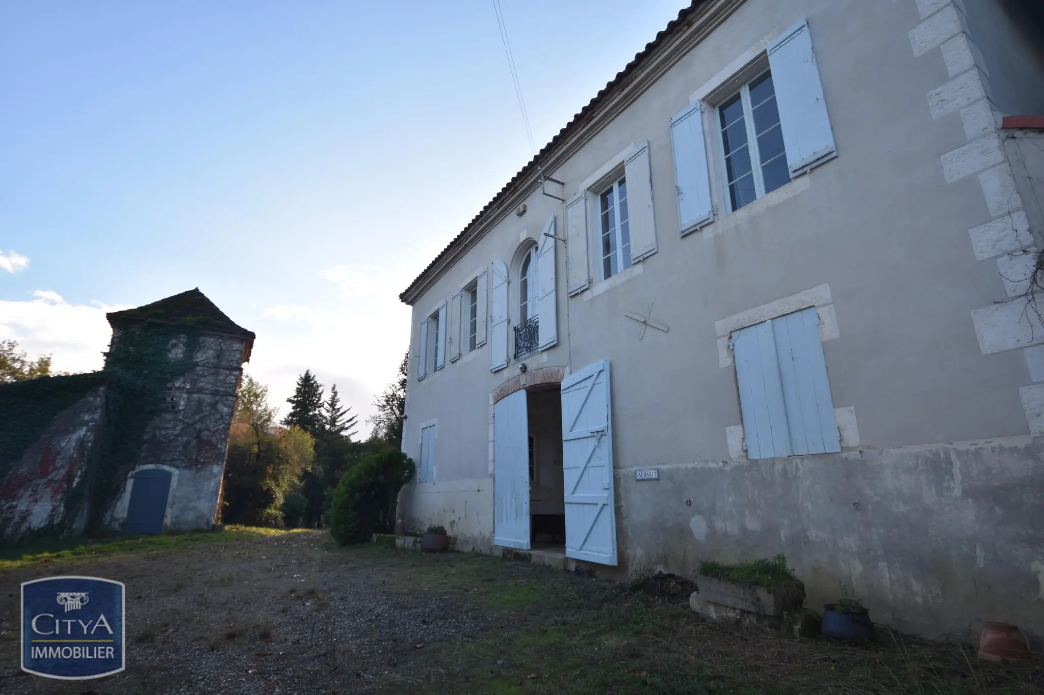Photo 16 Maison 8 pièces 300m²