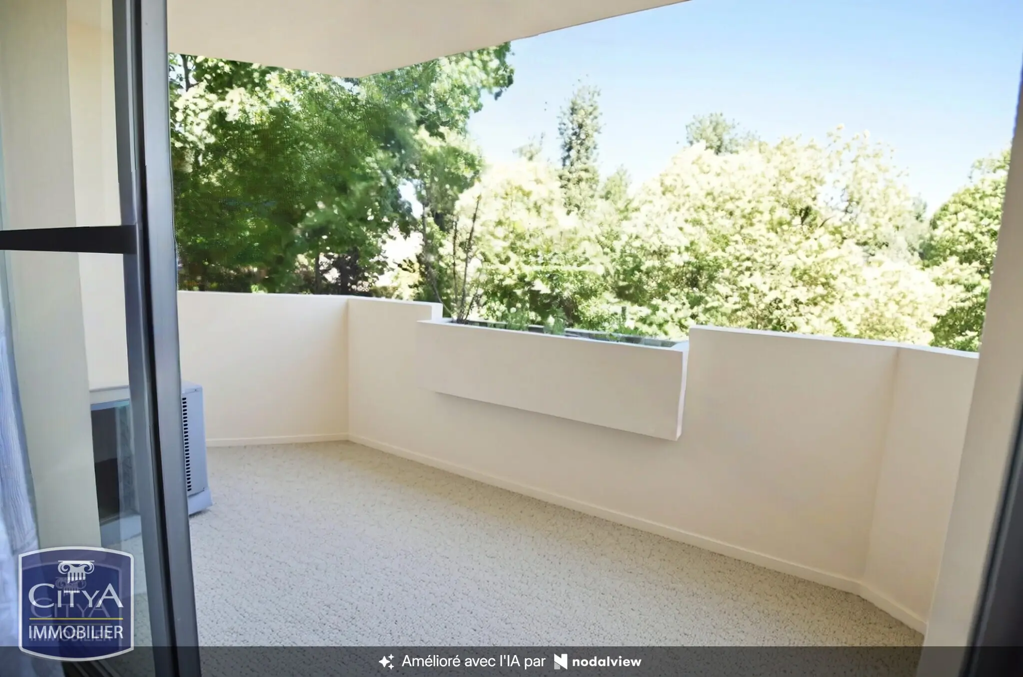 Photo 1 Appartement 1 pièce 28m²