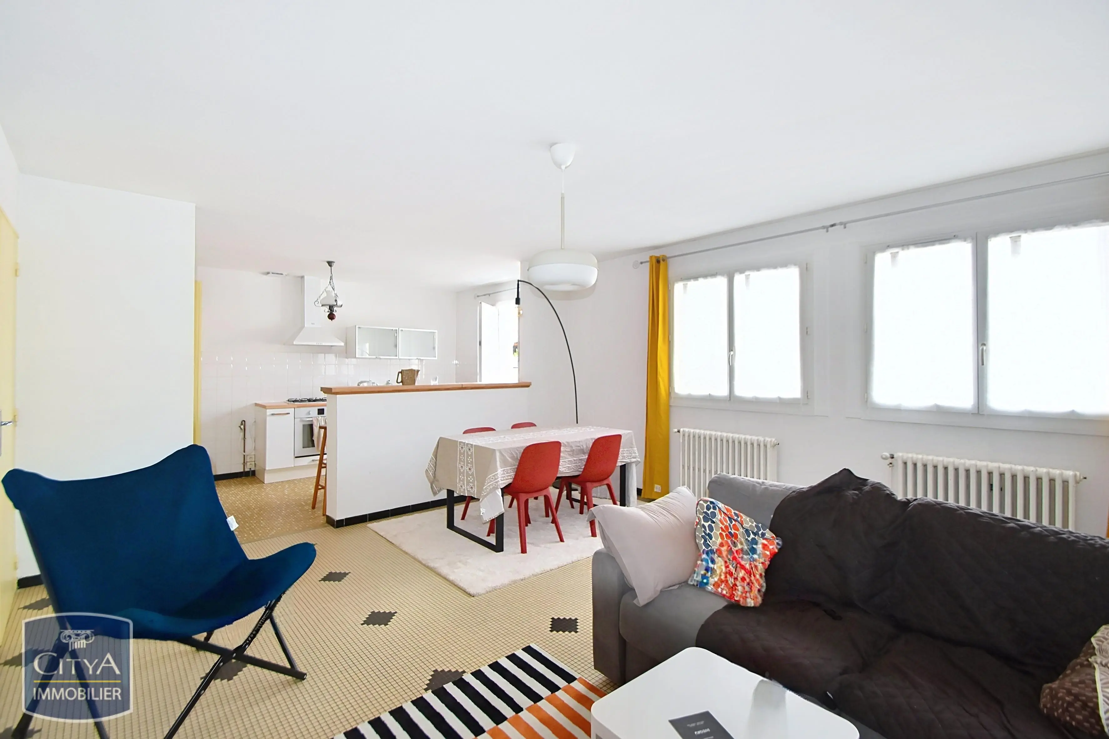 Photo 3 Immeuble 87.93m²