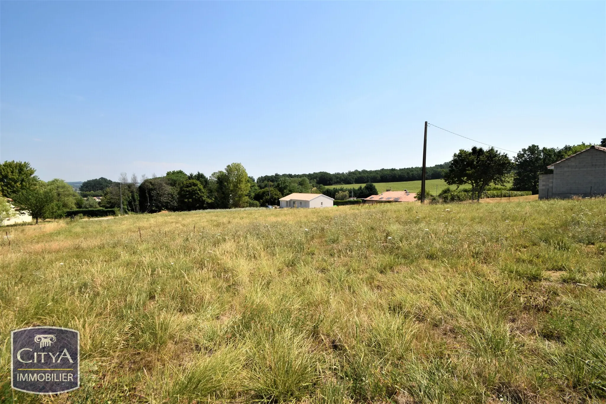Photo 2 Terrain
