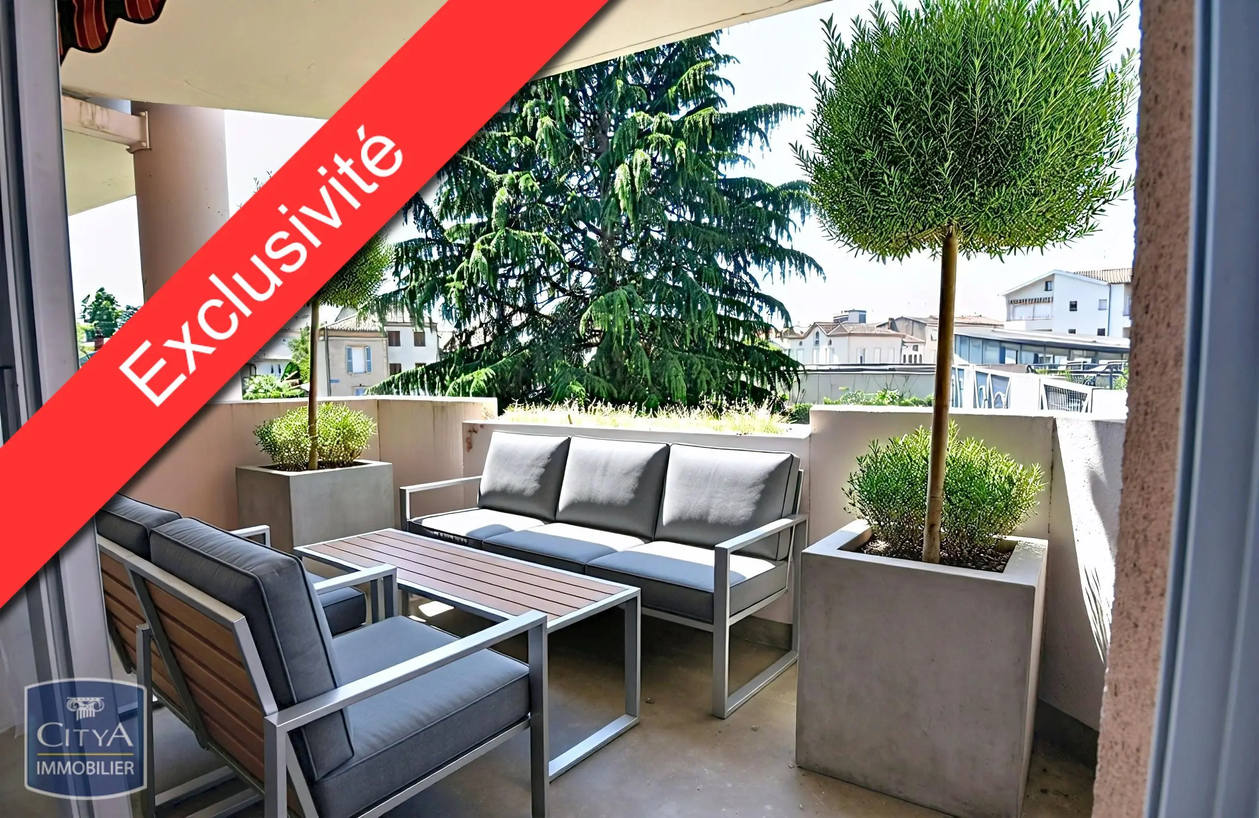 Photo 1 Appartement 1 pièce 28m²