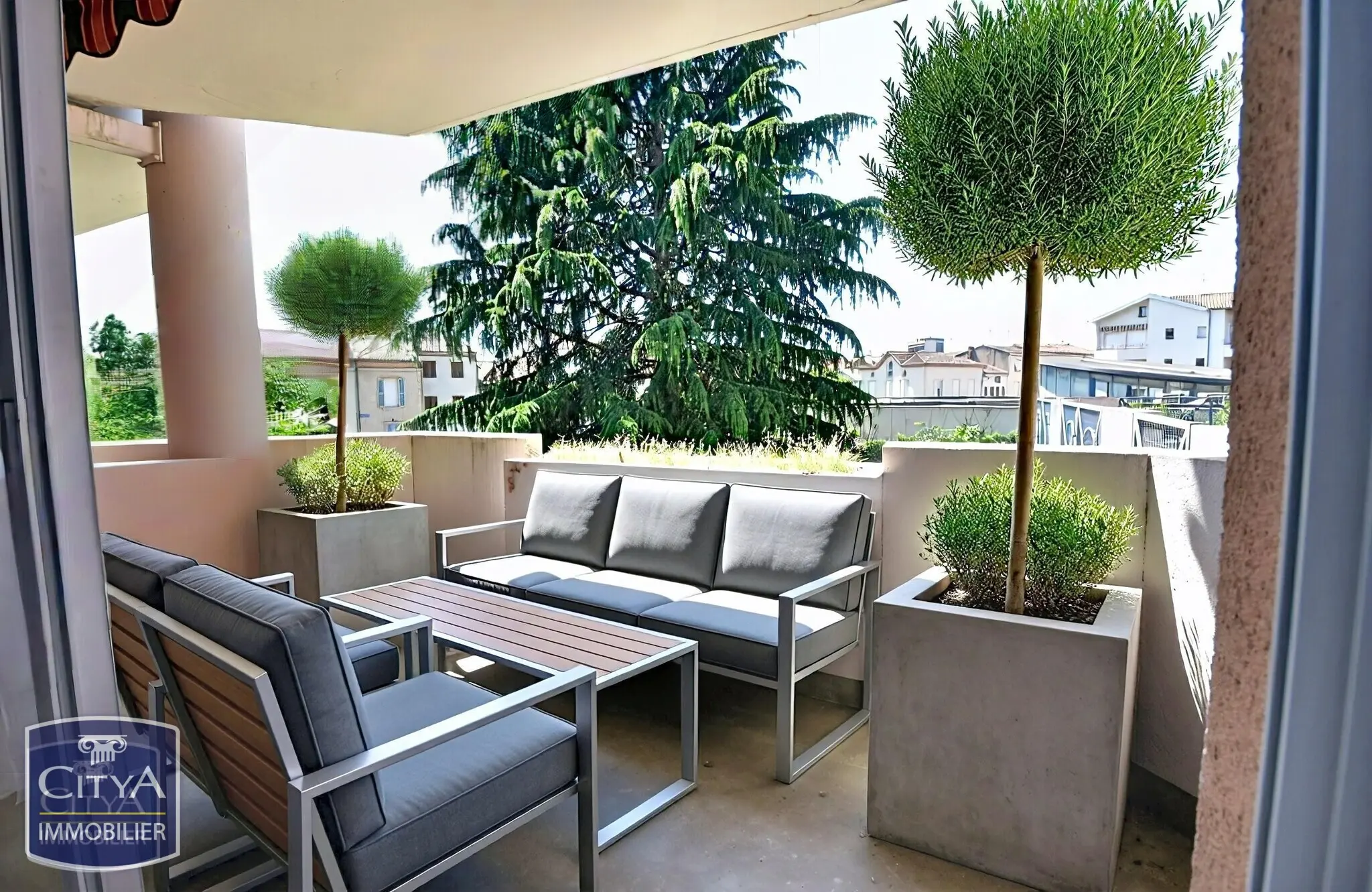 Photo 1 Appartement 1 pièce 28m²
