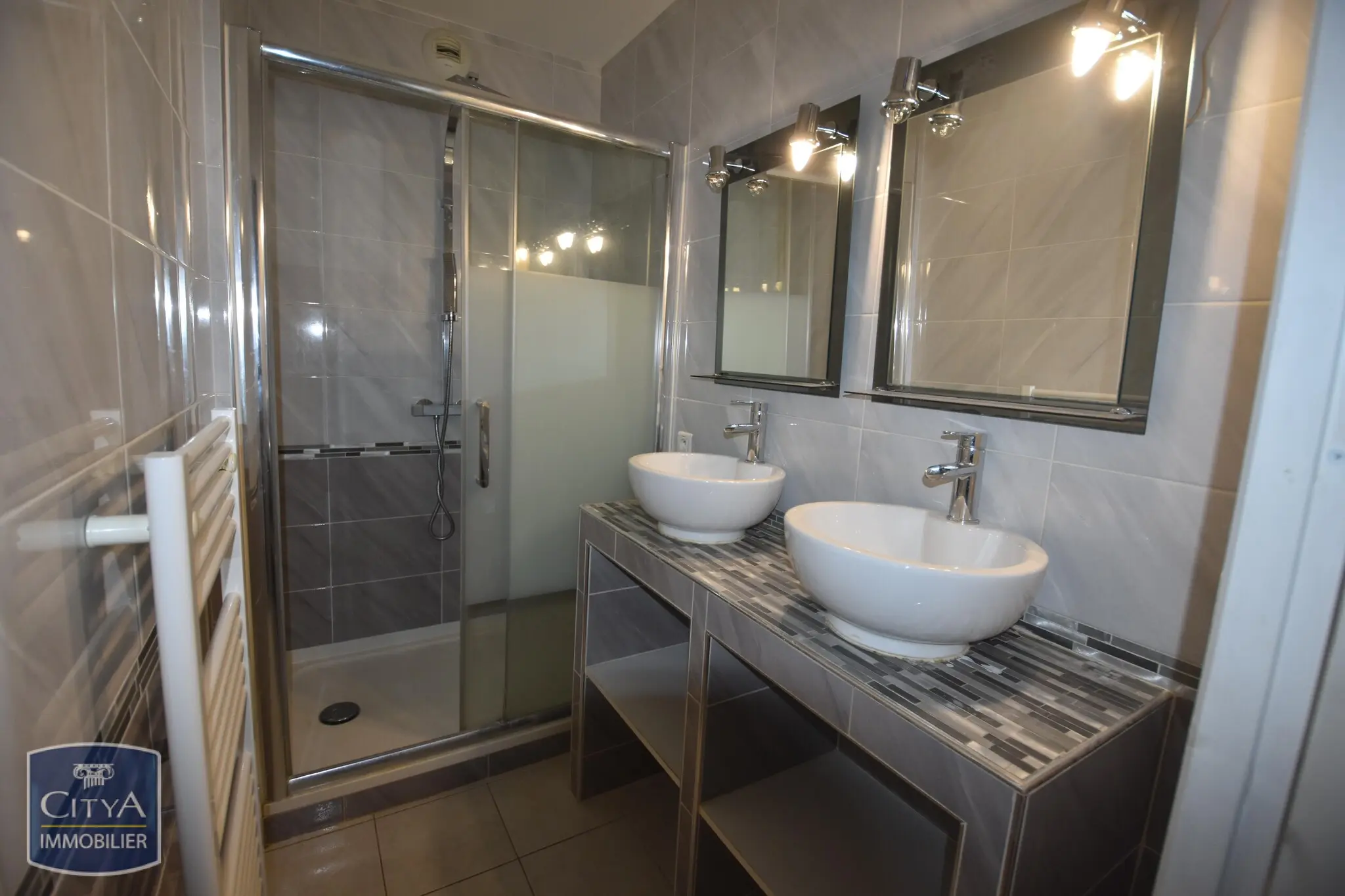 Photo 8 Appartement 5 pièces 100m²