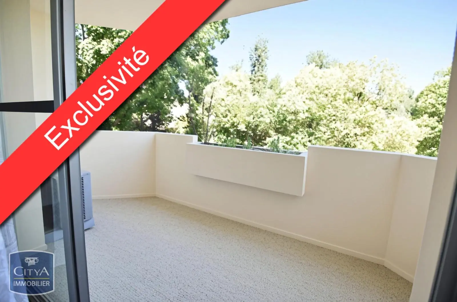 Photo 1 Appartement 1 pièce 28m²