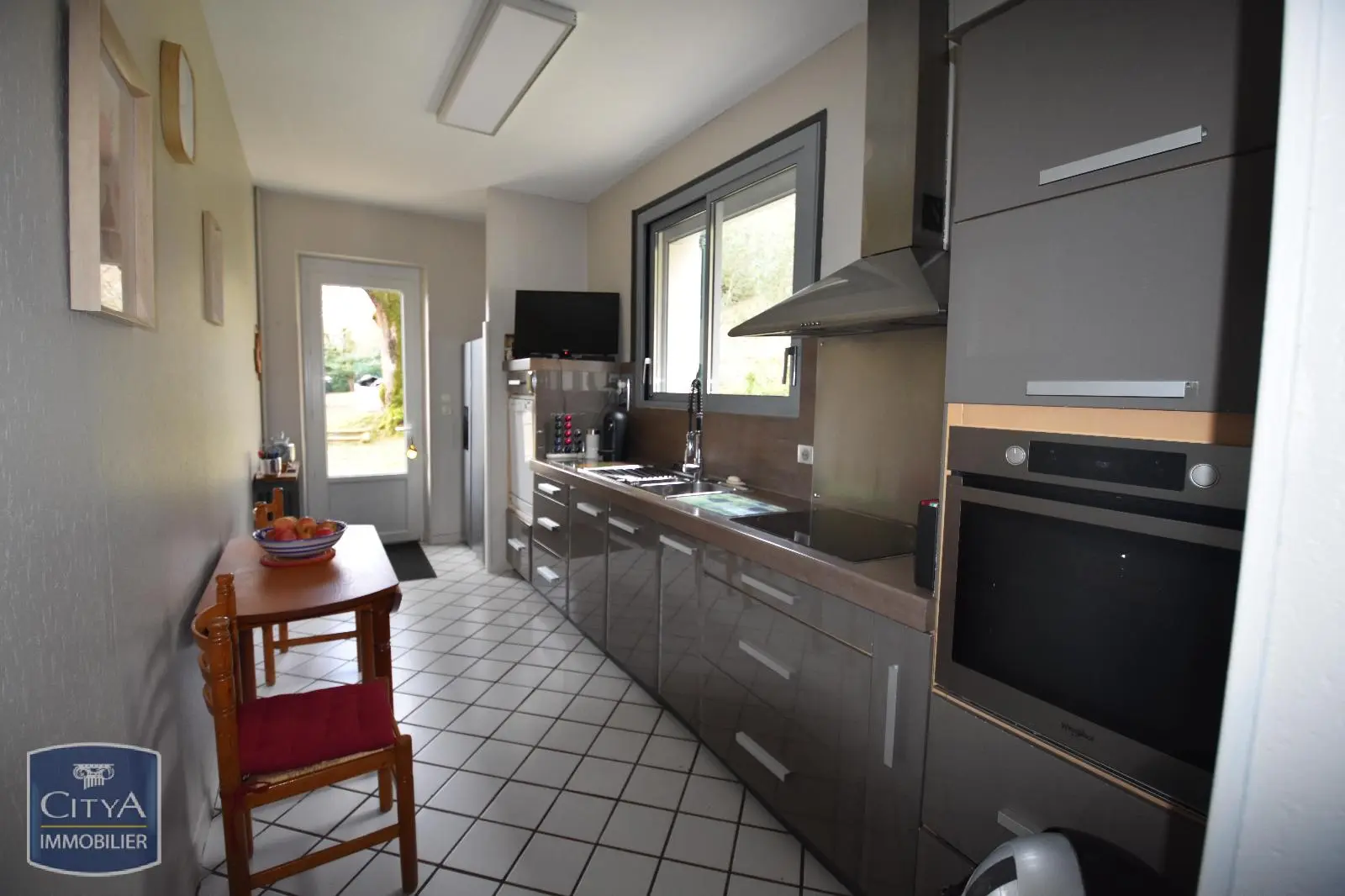 Photo 5 Maison 10 pièces 300m²