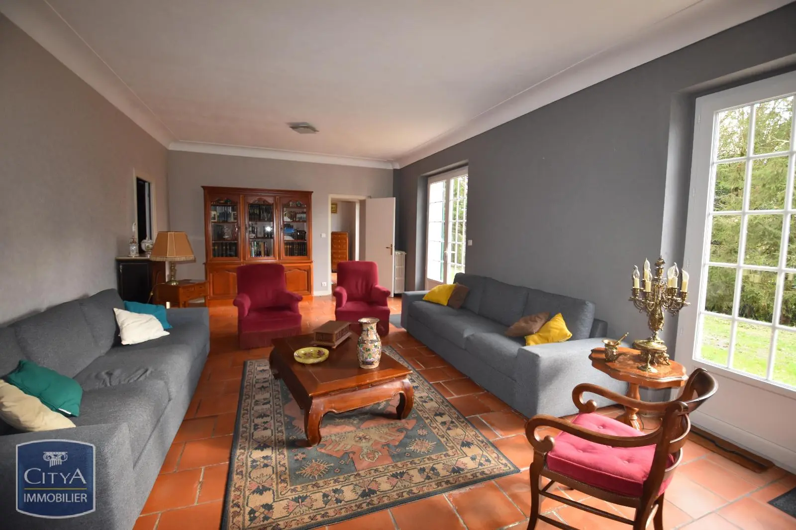 Photo 2 Maison 10 pièces 300m²