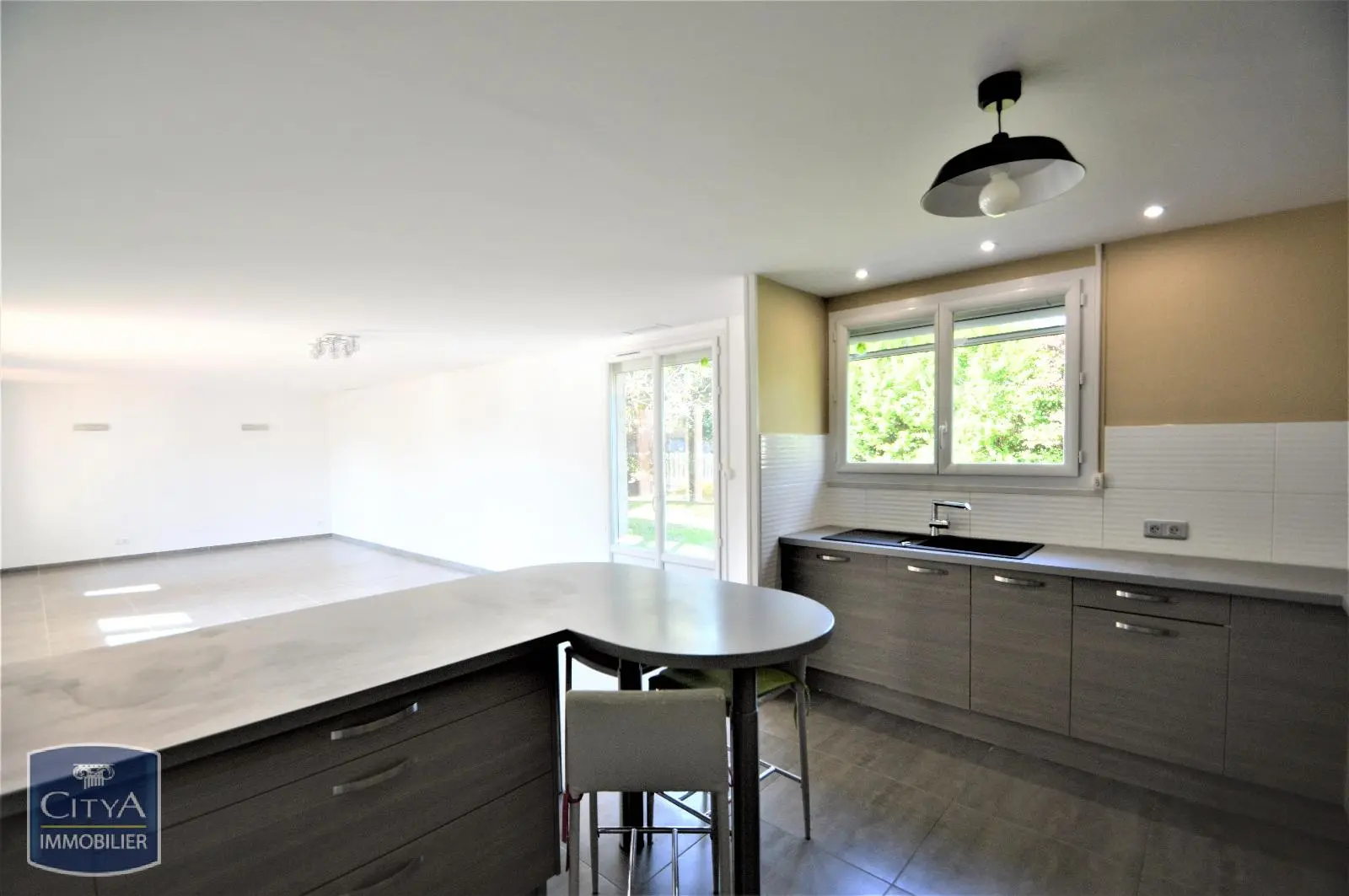 Photo 2 Maison 5 pièces 128m²