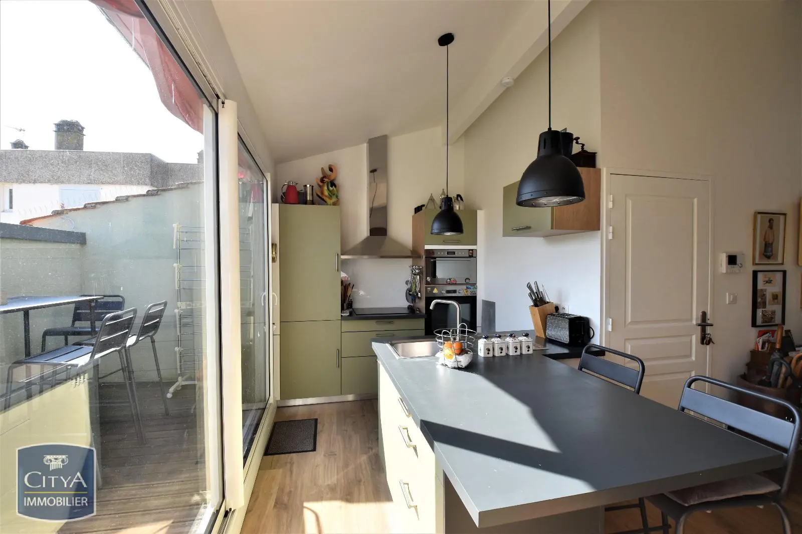 Photo 4 Appartement 3 pièces 91.43m²