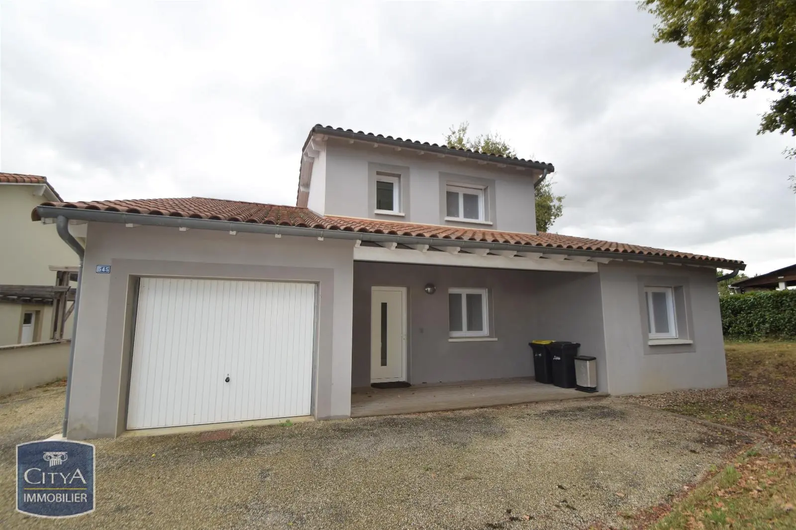 Photo 1 Maison 4 pièces 111m²