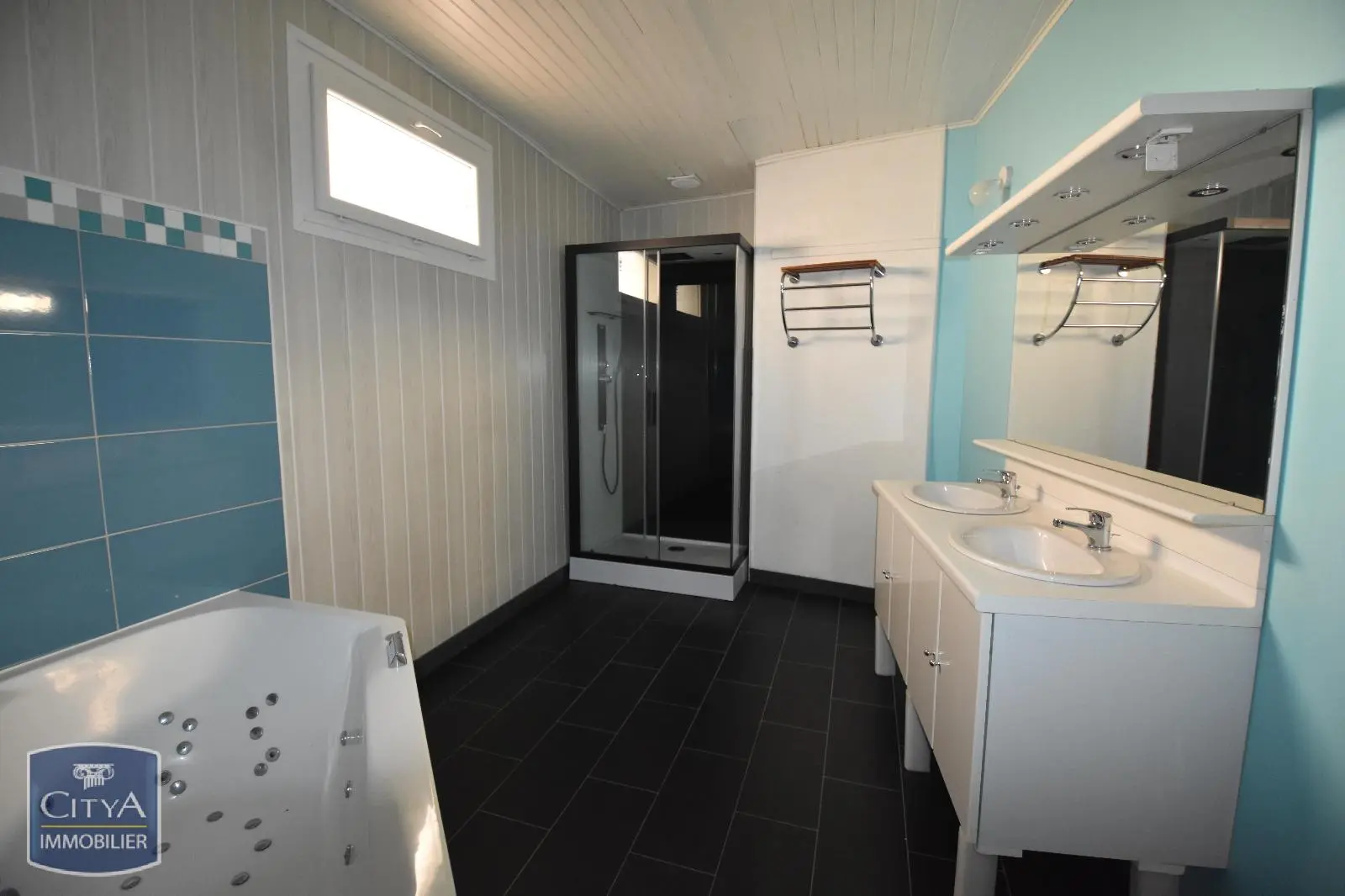 Photo 9 Maison 7 pièces 210m²