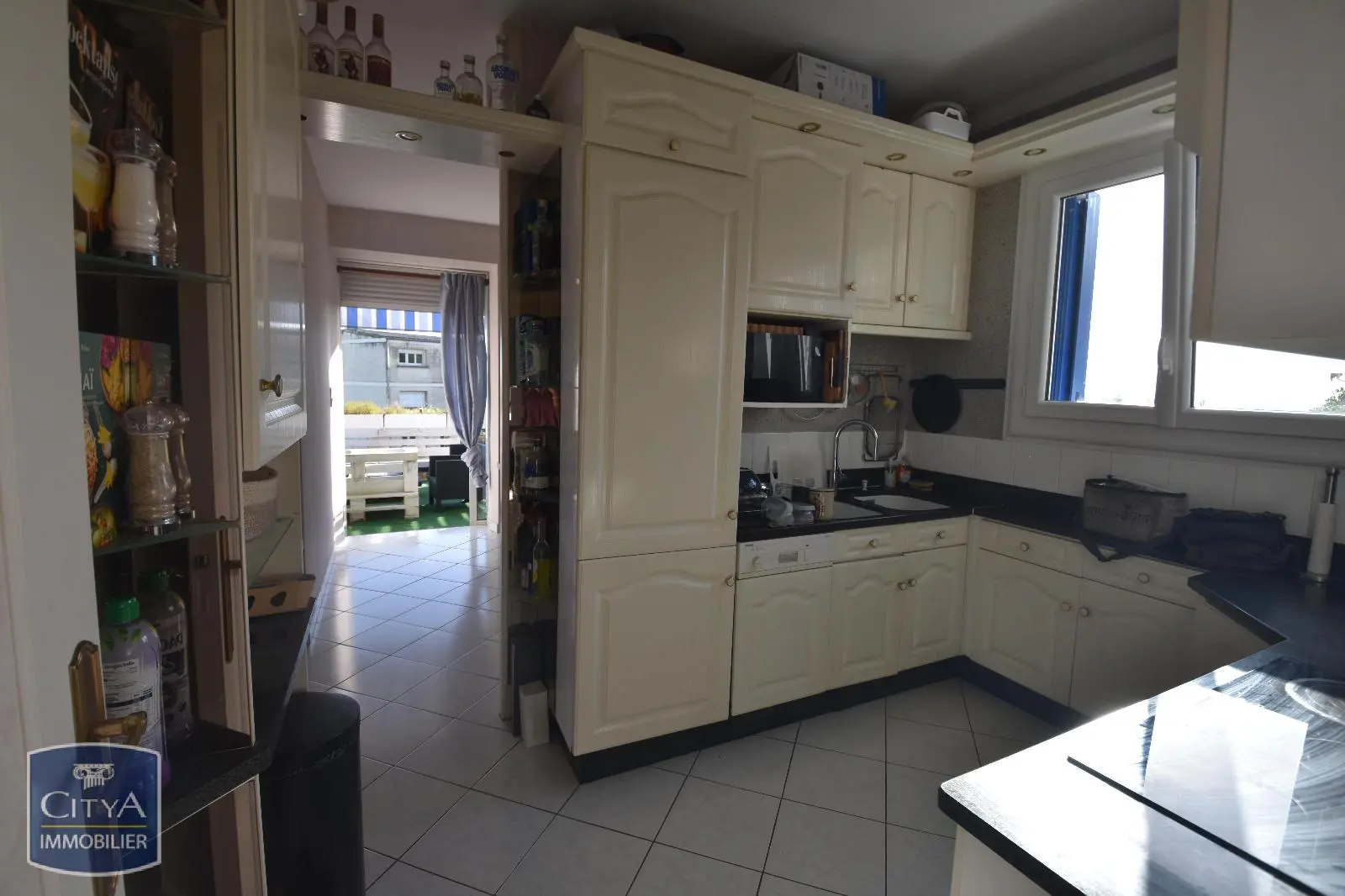Photo 3 Appartement 6 pièces 160m²