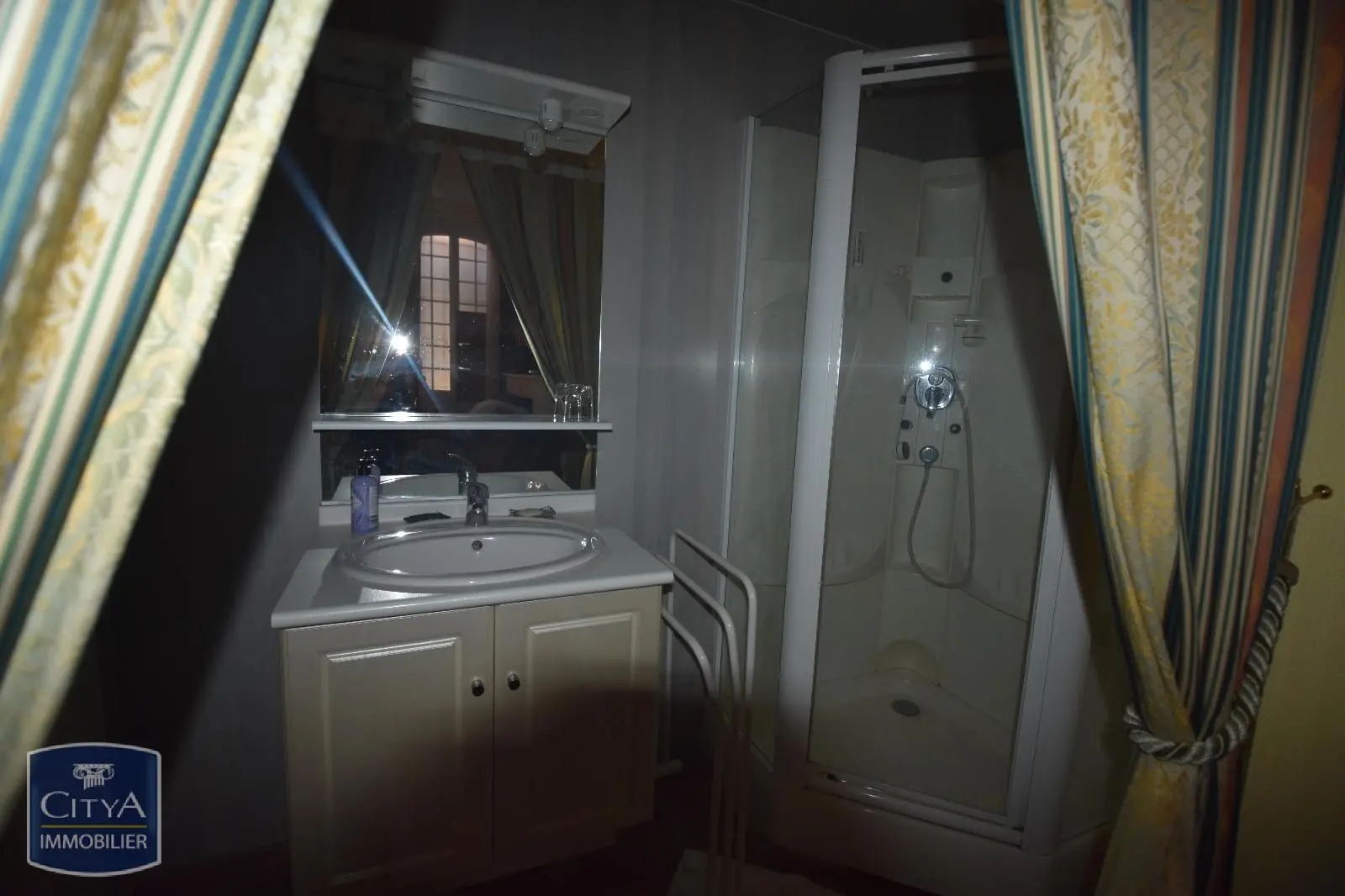 Photo 18 Maison 8 pièces 240m²