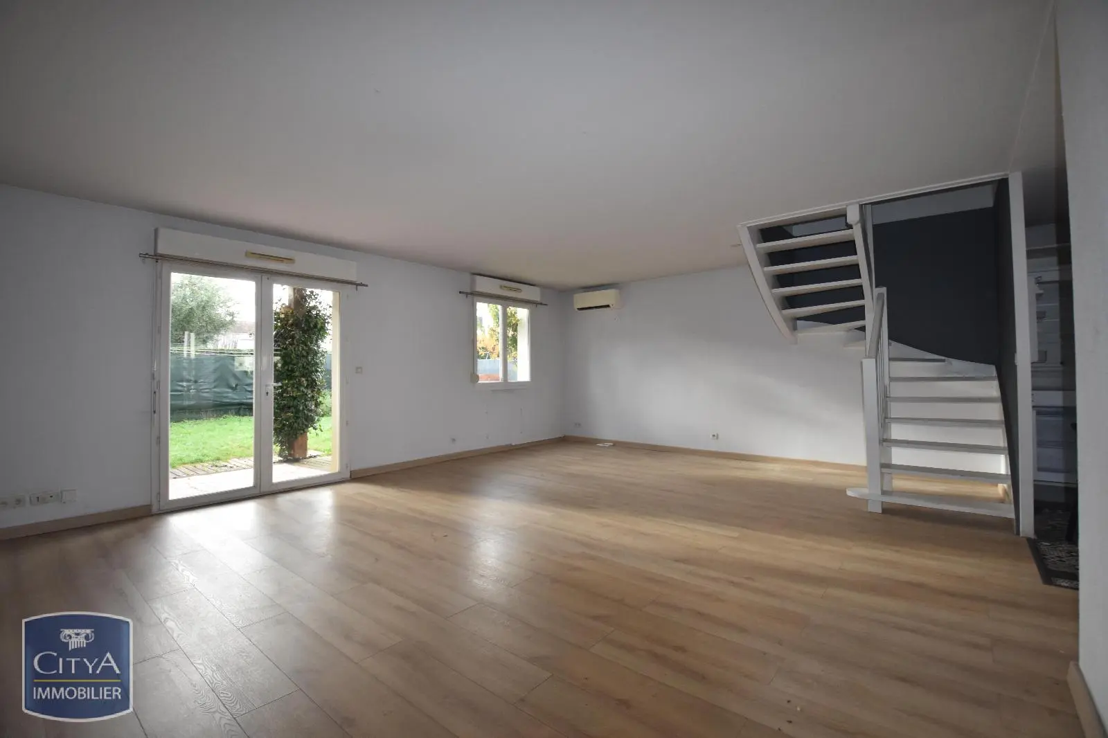 Photo 2 Maison 4 pièces 76.8m²