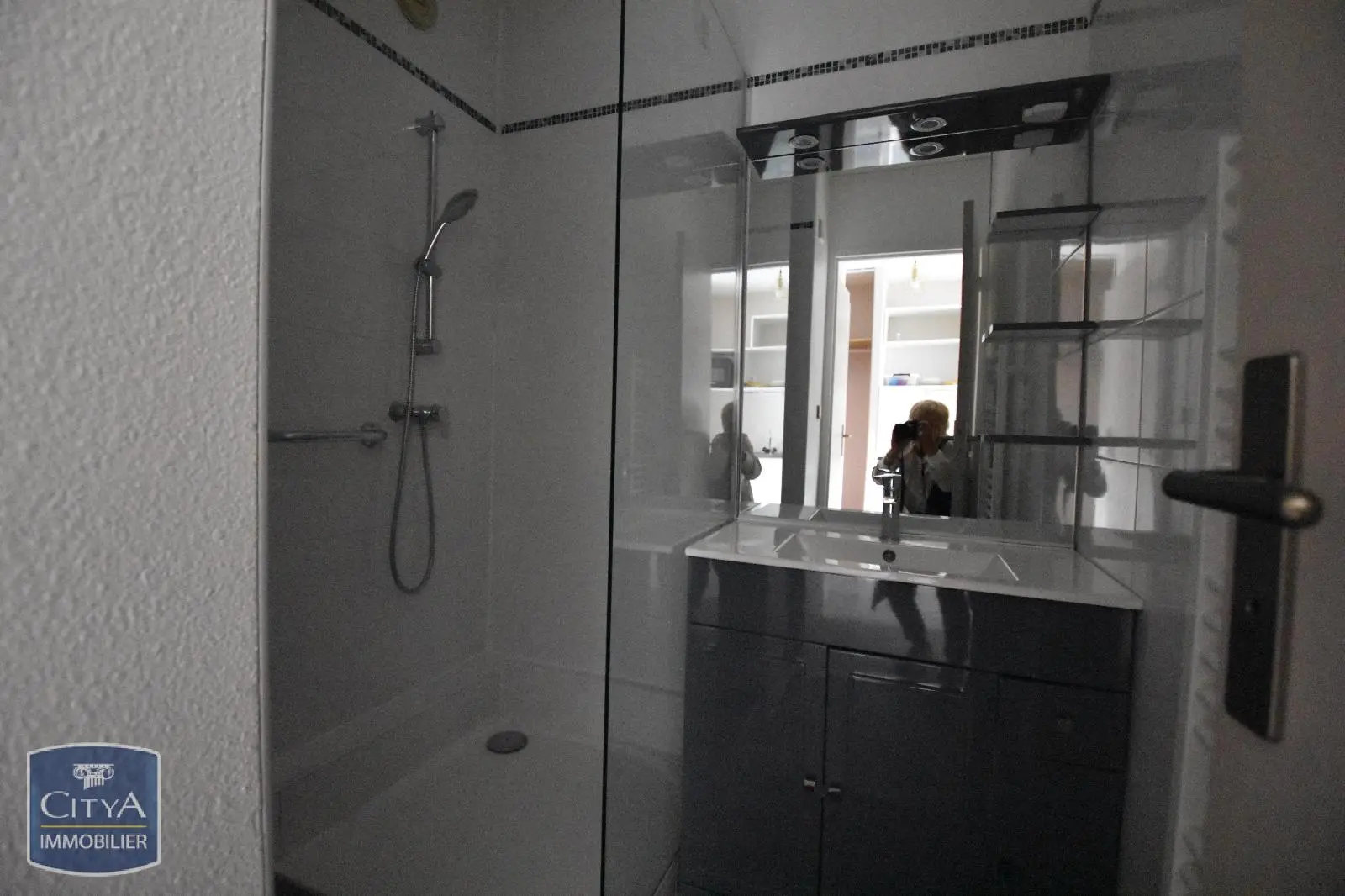 Photo 5 Appartement 1 pièce 28m²