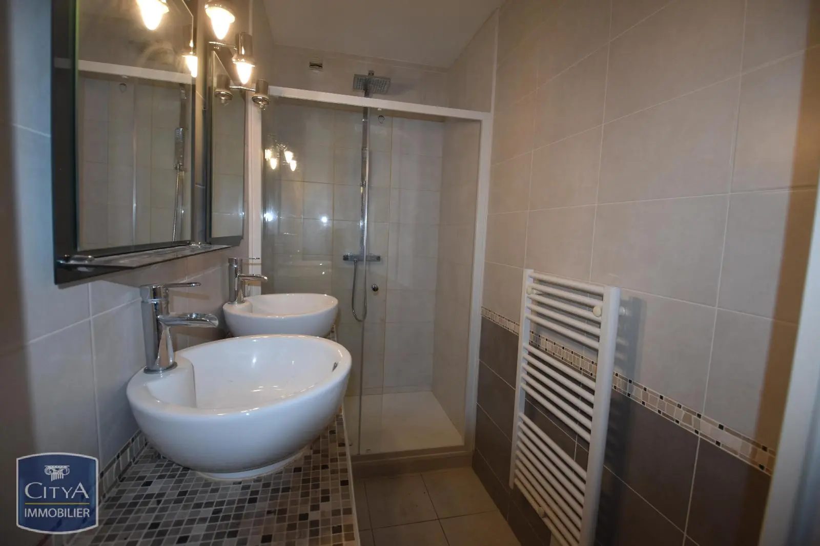 Photo 10 Appartement 5 pièces 100m²