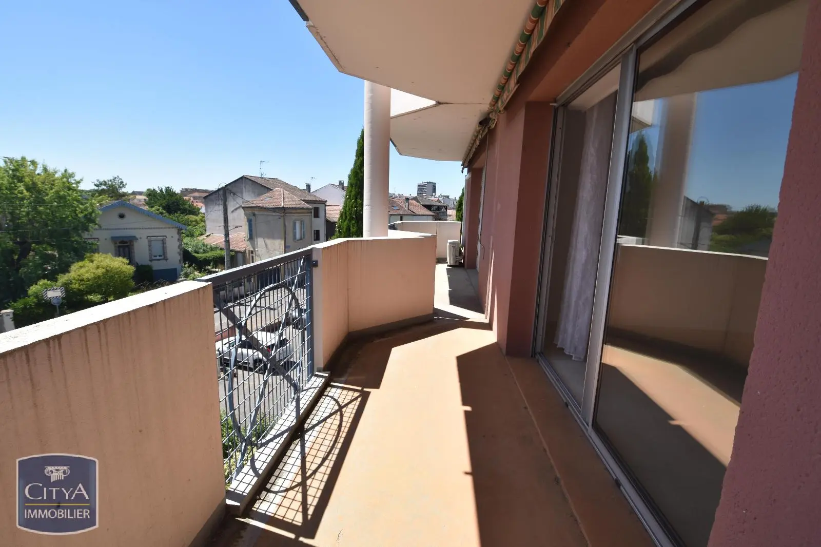 Photo 1 Appartement 1 pièce 28m²